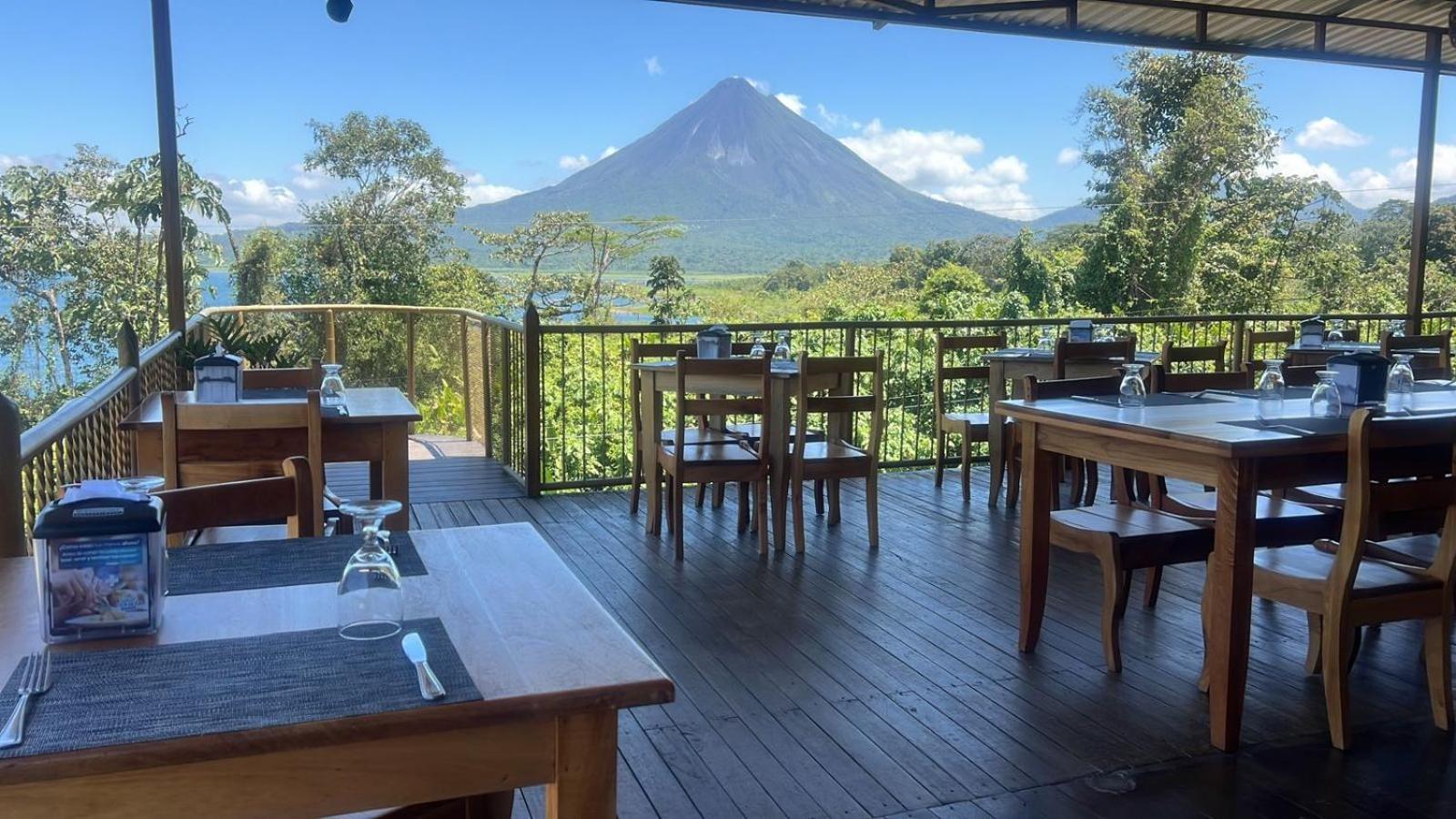 Villas Paradise Arenal Volcano Lake View El Castillo Exterior foto